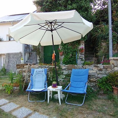 Lotus Flower Sant'Olcese Exterior photo